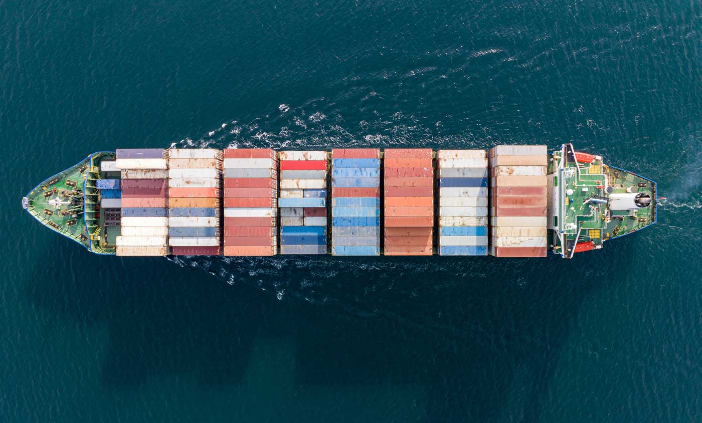 Containers Vs Truck